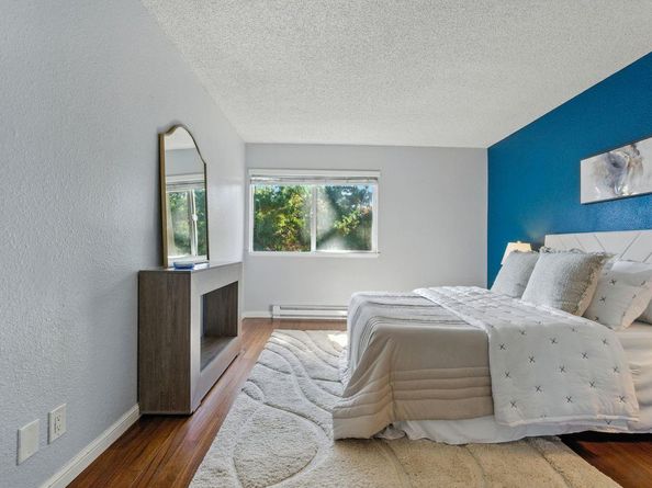 381 Half Moon Lane 213, Daly City CA 94015
