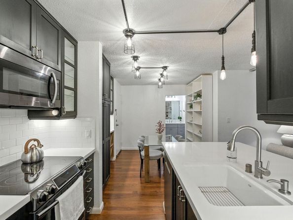 381 Half Moon Lane 213, Daly City CA 94015