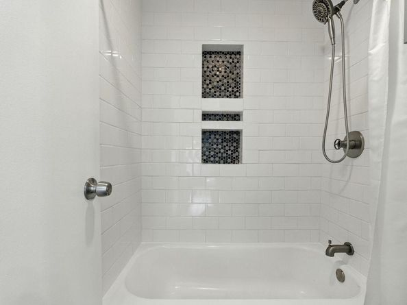 381 Half Moon Lane 213, Daly City CA 94015