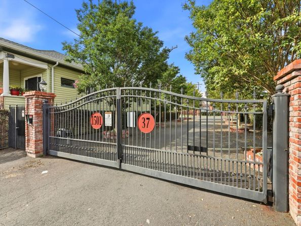 1501 37th Avenue B6, Oakland CA 94601