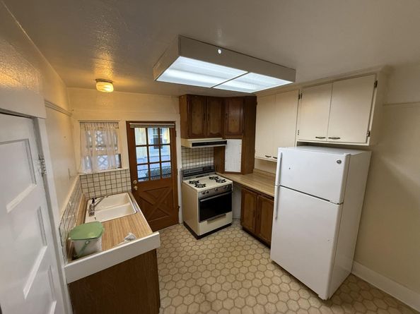 1356 W Dana Street, Mountain View CA 94041