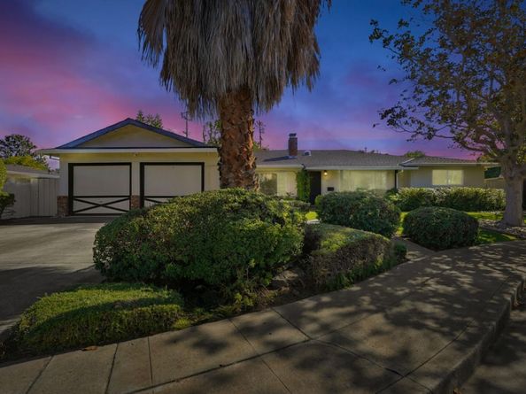 1021-1023 Golf Court, Mountain View CA 94040