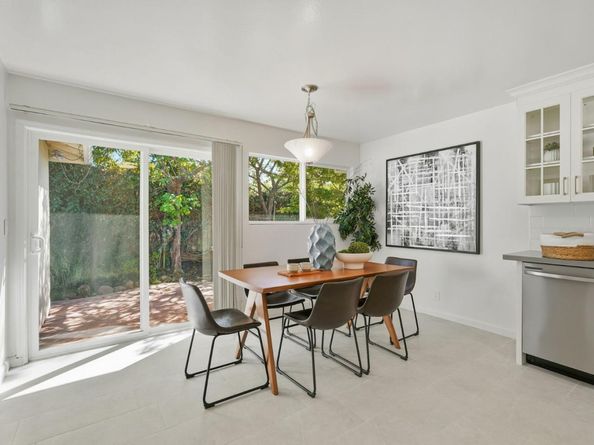 1021-1023 Golf Court, Mountain View CA 94040