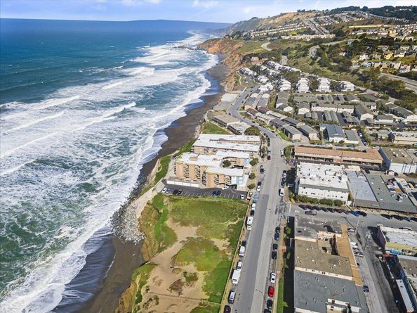 Esplanade, Pacifica CA 94044