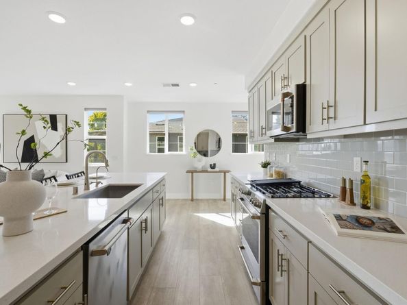 490 Trace Lane, Hayward CA 94544