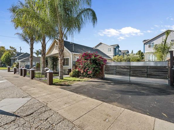 7621 Forest Street, Gilroy CA 95020