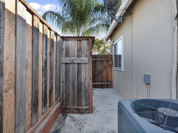 7621 Forest Street, Gilroy CA 95020