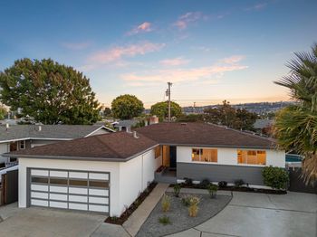 2736 Foster Street