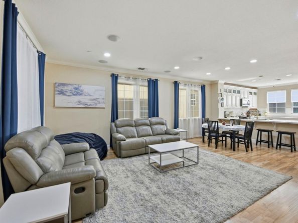 56 Regency Place, Hayward CA 94544