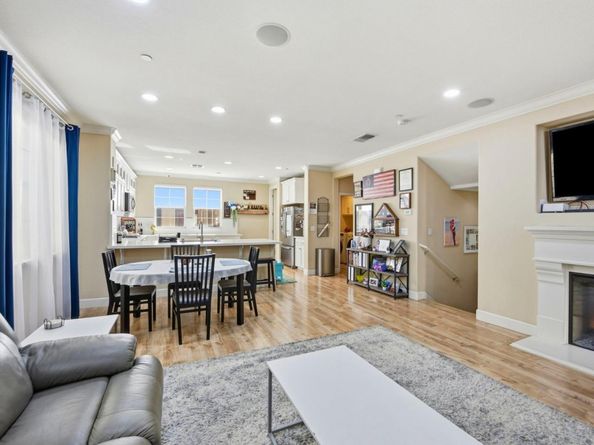 56 Regency Place, Hayward CA 94544