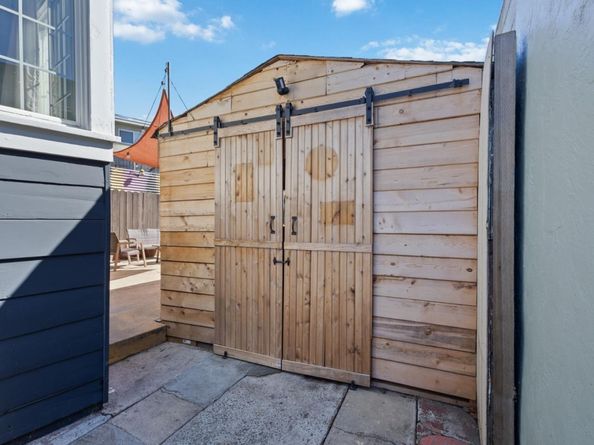 2830 69th Avenue, Oakland CA 94605