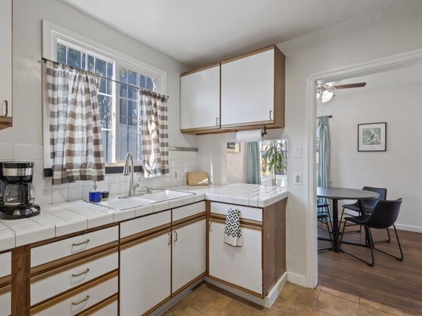 2830 69th Avenue, Oakland CA 94605