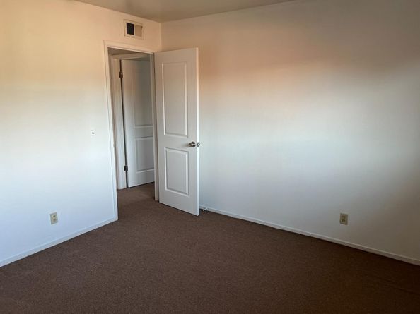 431 E Saint John Street, San Jose CA 95112