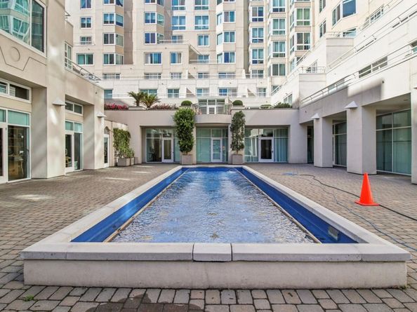 240 Lombard Street 727, San Francisco CA 94111