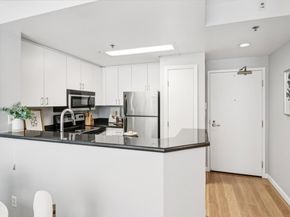 240 Lombard Street 727, San Francisco CA 94111