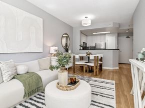 240 Lombard Street 727, San Francisco CA 94111