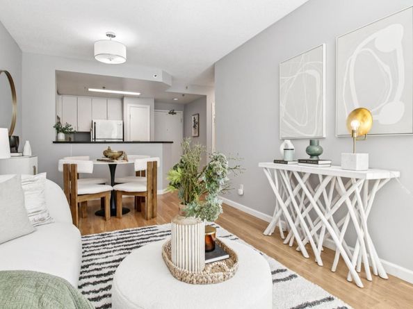 240 Lombard Street 727, San Francisco CA 94111