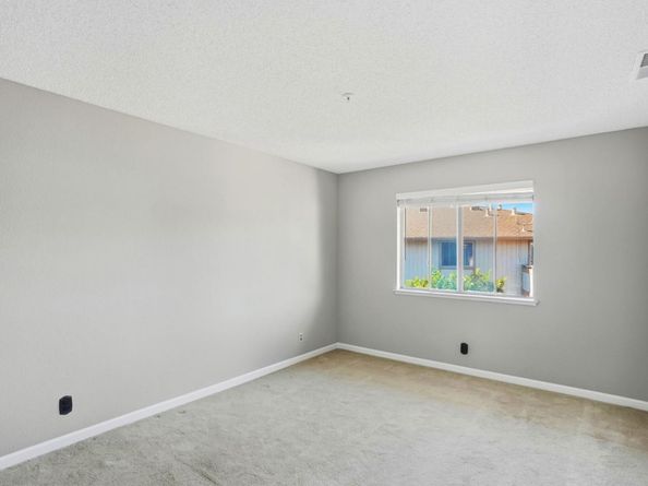 25163 Copa Del Oro Drive 202, Hayward CA 94545