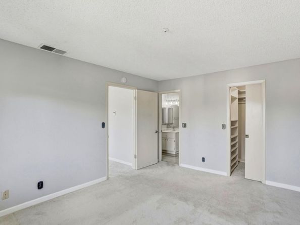 25163 Copa Del Oro Drive 202, Hayward CA 94545