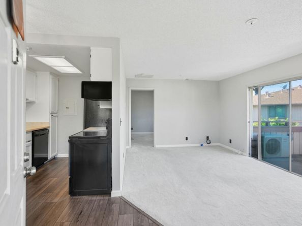 25163 Copa Del Oro Drive 202, Hayward CA 94545