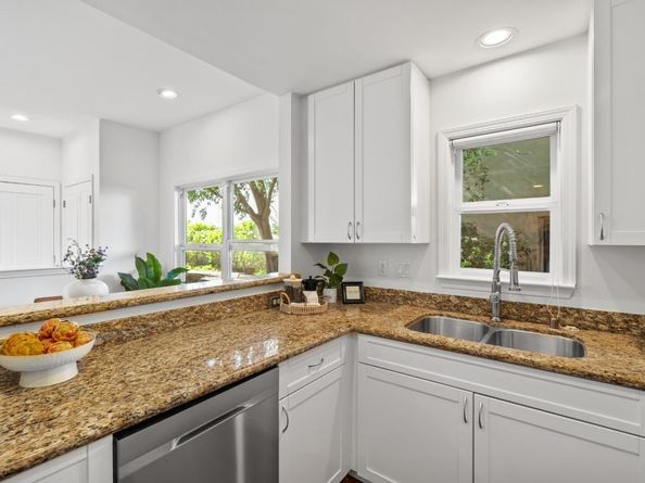 748 Cottage Court, Mountain View CA 94043