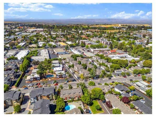 748 Cottage Court, Mountain View CA 94043