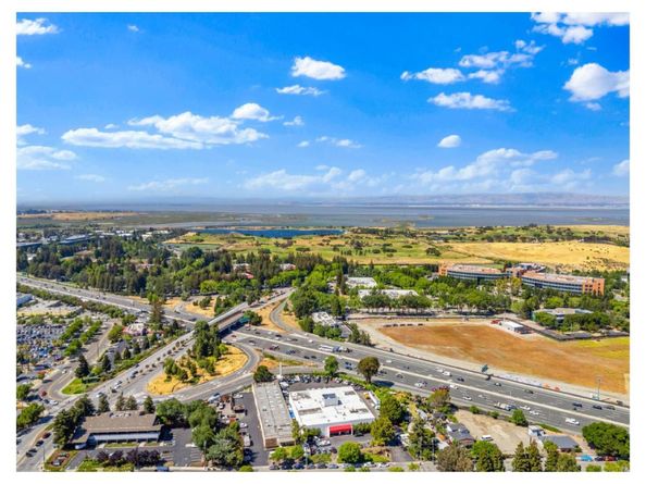 748 Cottage Court, Mountain View CA 94043