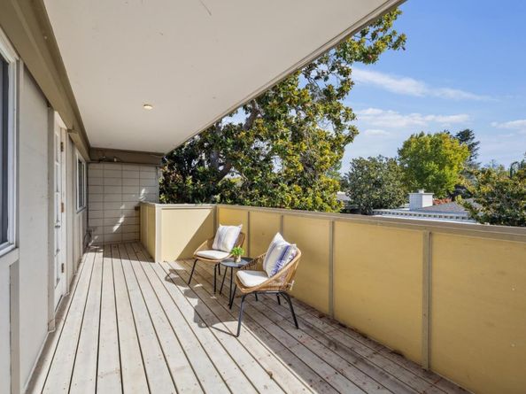 64 Los Altos Square, Los Altos CA 94022