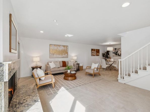 64 Los Altos Square, Los Altos CA 94022