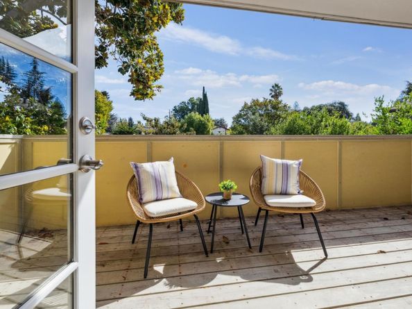 64 Los Altos Square, Los Altos CA 94022