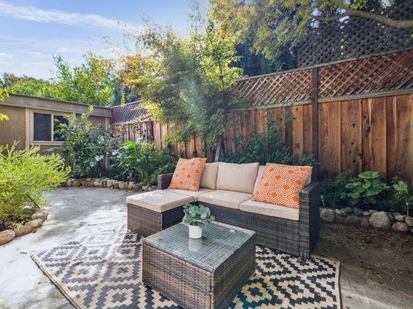 64 Los Altos Square, Los Altos CA 94022