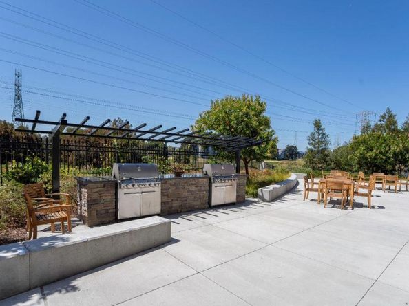 400 Mariners Island Boulevard 215, San Mateo CA 94404