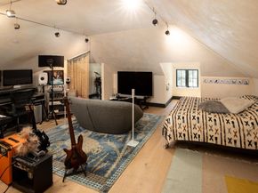 13321 La Paloma Road, Los Altos Hills CA 94022