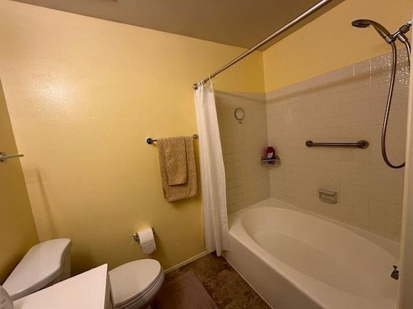 12555 Oaks North Drive 206, San Diego CA 92128