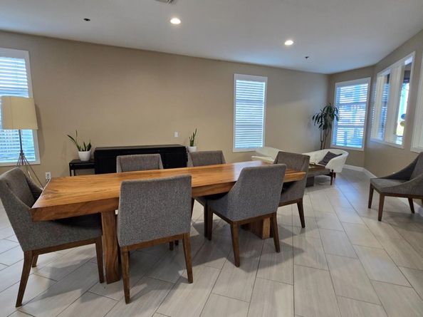 6400 Christie Avenue 2211, Emeryville CA 94608