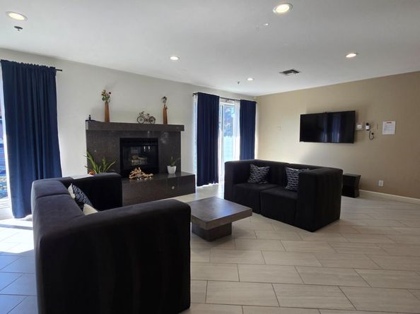 6400 Christie Avenue 2211, Emeryville CA 94608