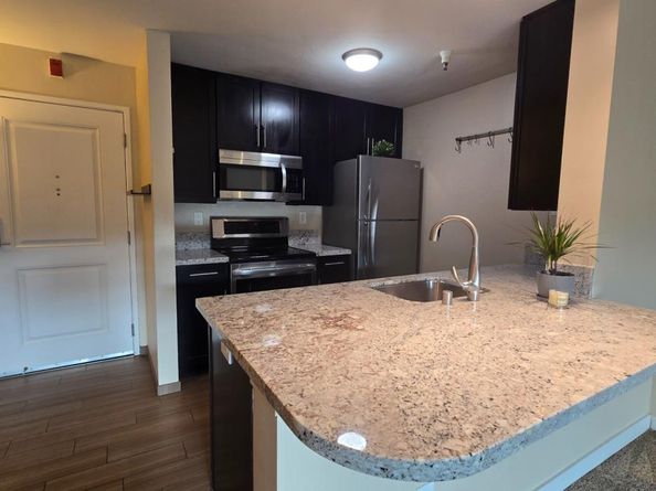 6400 Christie Avenue 2211, Emeryville CA 94608