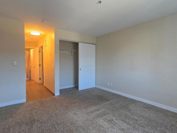 6400 Christie Avenue 2211, Emeryville CA 94608