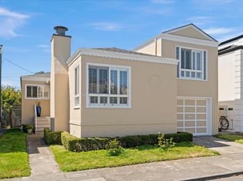 33 Escondido Avenue
