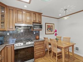 33 Escondido Avenue, San Francisco CA 94132