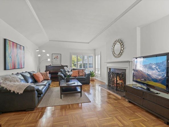 33 Escondido Avenue, San Francisco CA 94132