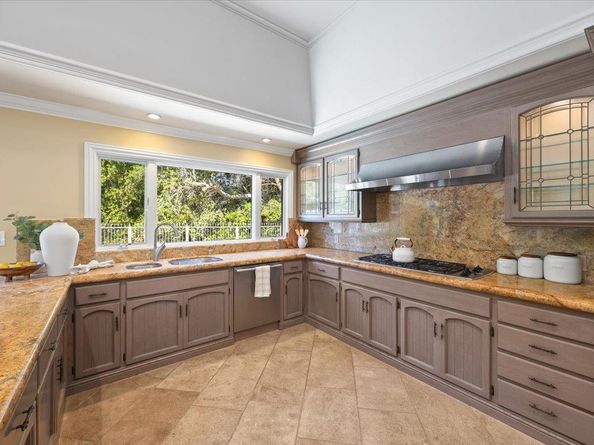 20811 Norada Court, Saratoga CA 95070