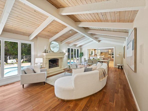 20811 Norada Court, Saratoga CA 95070