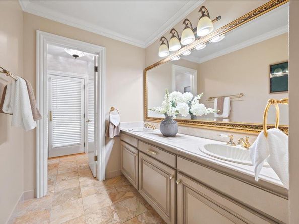 20811 Norada Court, Saratoga CA 95070