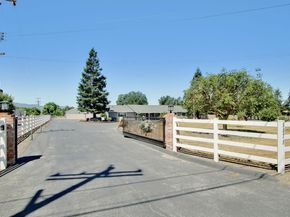 8875 New Avenue, Gilroy CA 95020