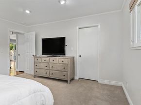 1 Comstock Queen Court, Mountain View CA 94043