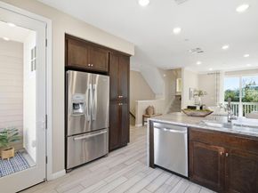 394 Circuit Way, Mountain View CA 94043