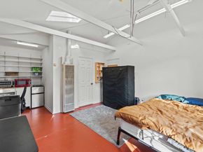 870 College Avenue, Palo Alto CA 94306