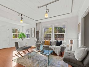 870 College Avenue, Palo Alto CA 94306