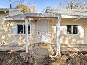 2066 Sterling Avenue, Menlo Park CA 94025